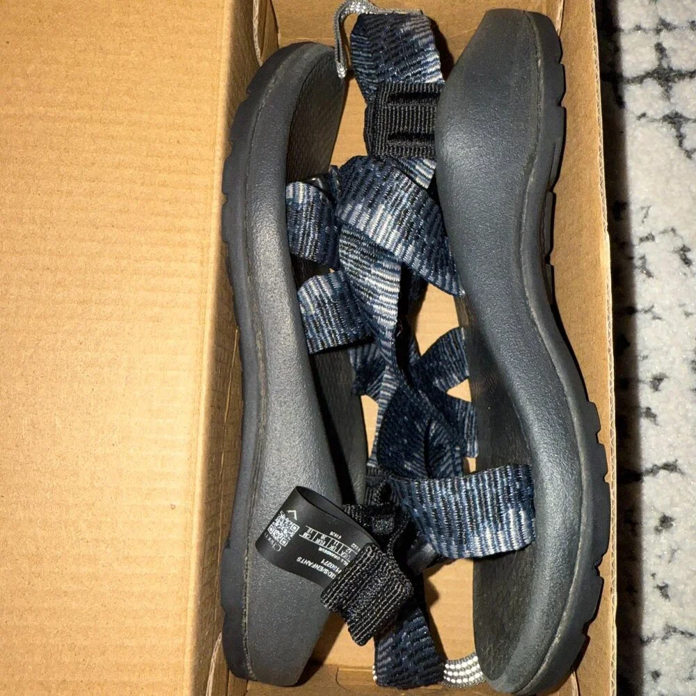 Chaco Unisex-Child Z1 Ecotread Sandal Size 12 Barely worn EEUC!!  NAVY